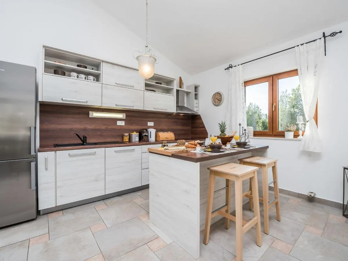Holiday Home Velebit By Interhome Rovanjska