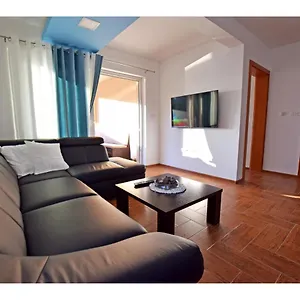 Dinko Apartmán